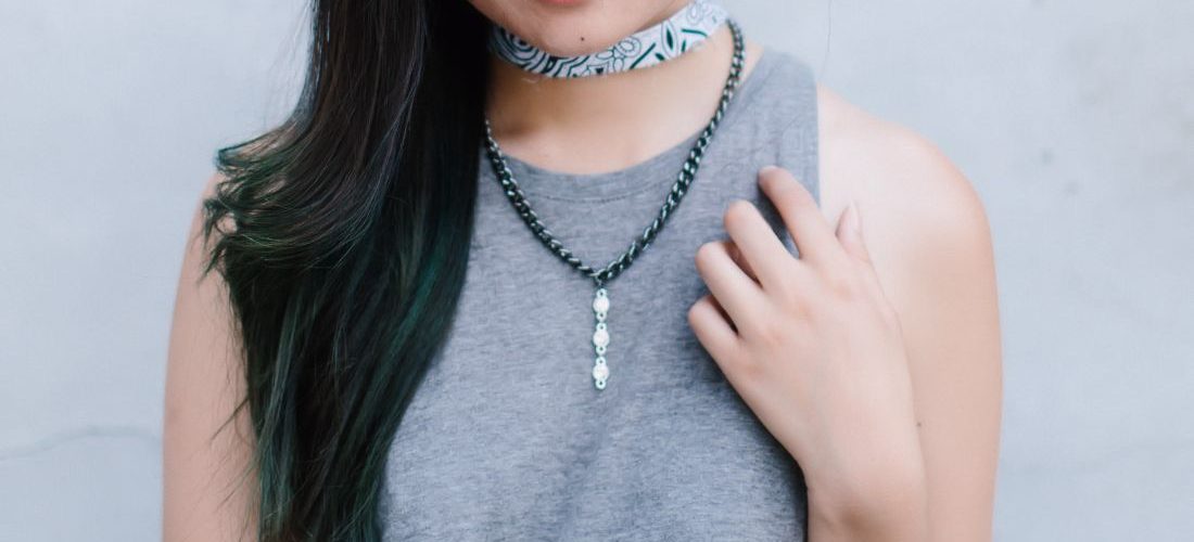 DIY: Bandanna Fabric Choker