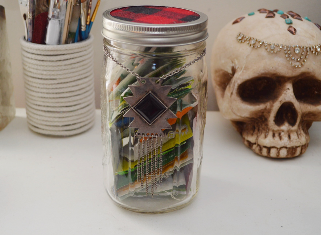 DIY: Mason Jar Tea Holder