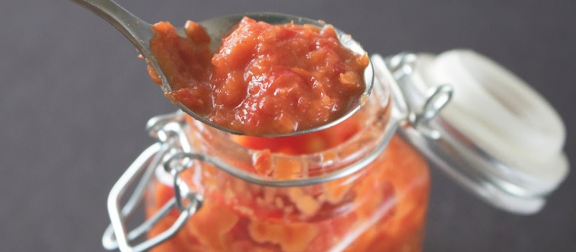 Dirt: Homemade Sriracha