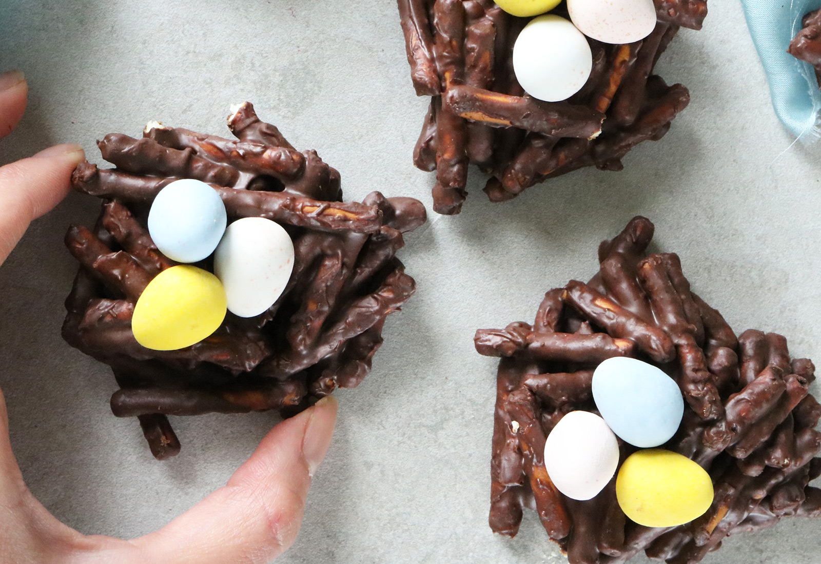 How to Make Bird's Nest Cookies for Easter