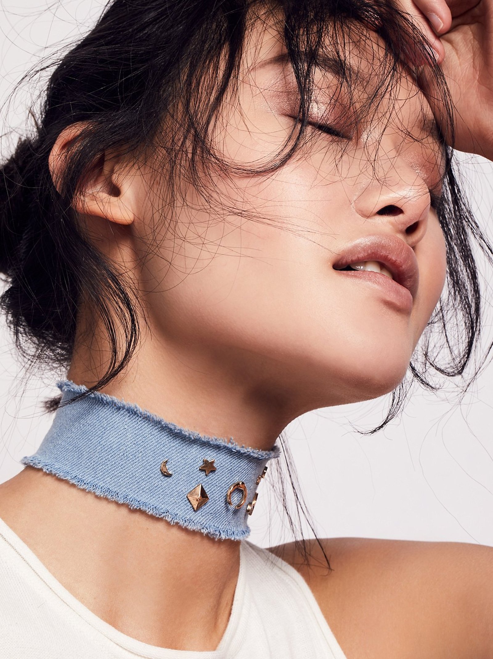 Jean choker sale