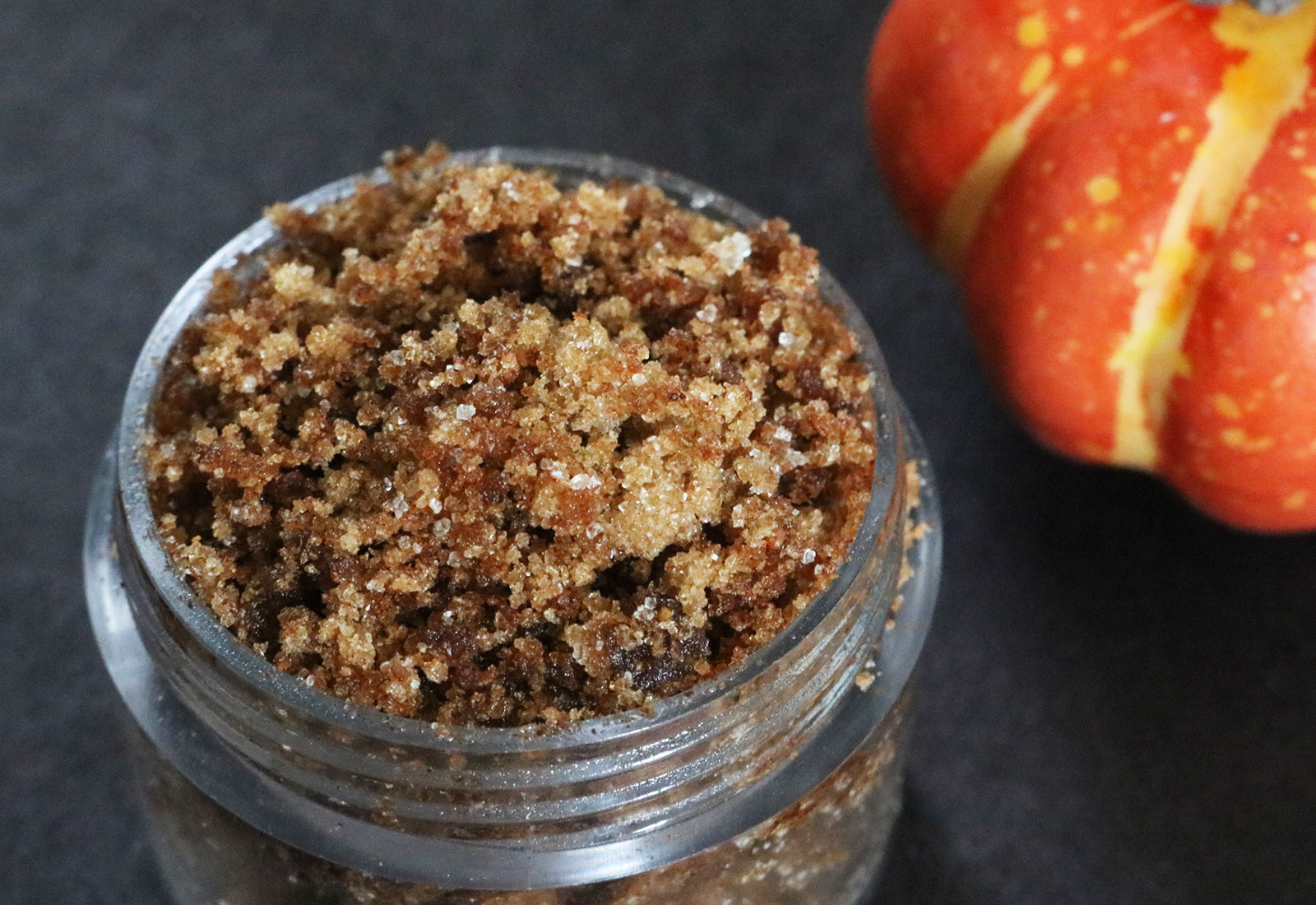 DIY Pumpkin Spice Lip Scrub