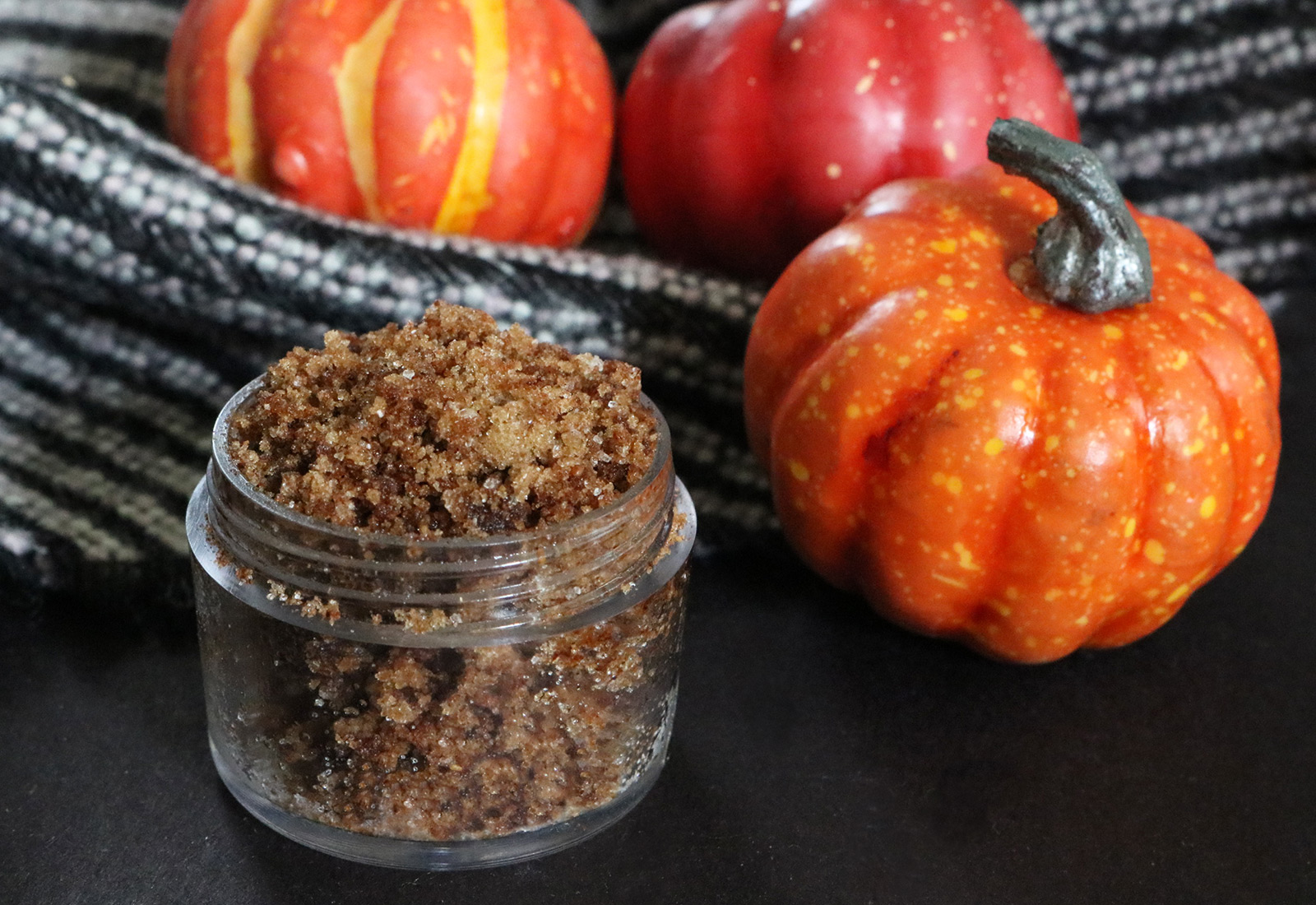 DIY Pumpkin Spice Lip Scrub