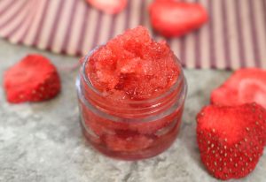 DIY Strawberry Shortcake Lip Scrub